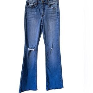 KanCan Distressed Bootcut light wash jeans